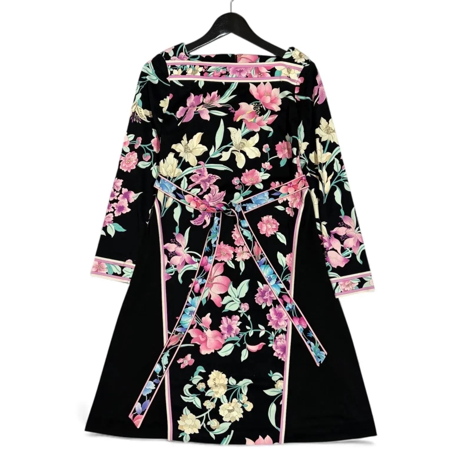 近年 LEONARD レオナール カンカン素材 ワンピース 花柄 フラワー ベルト付き Aライン トリム スクエアネック ブラック ピンク 38 M
