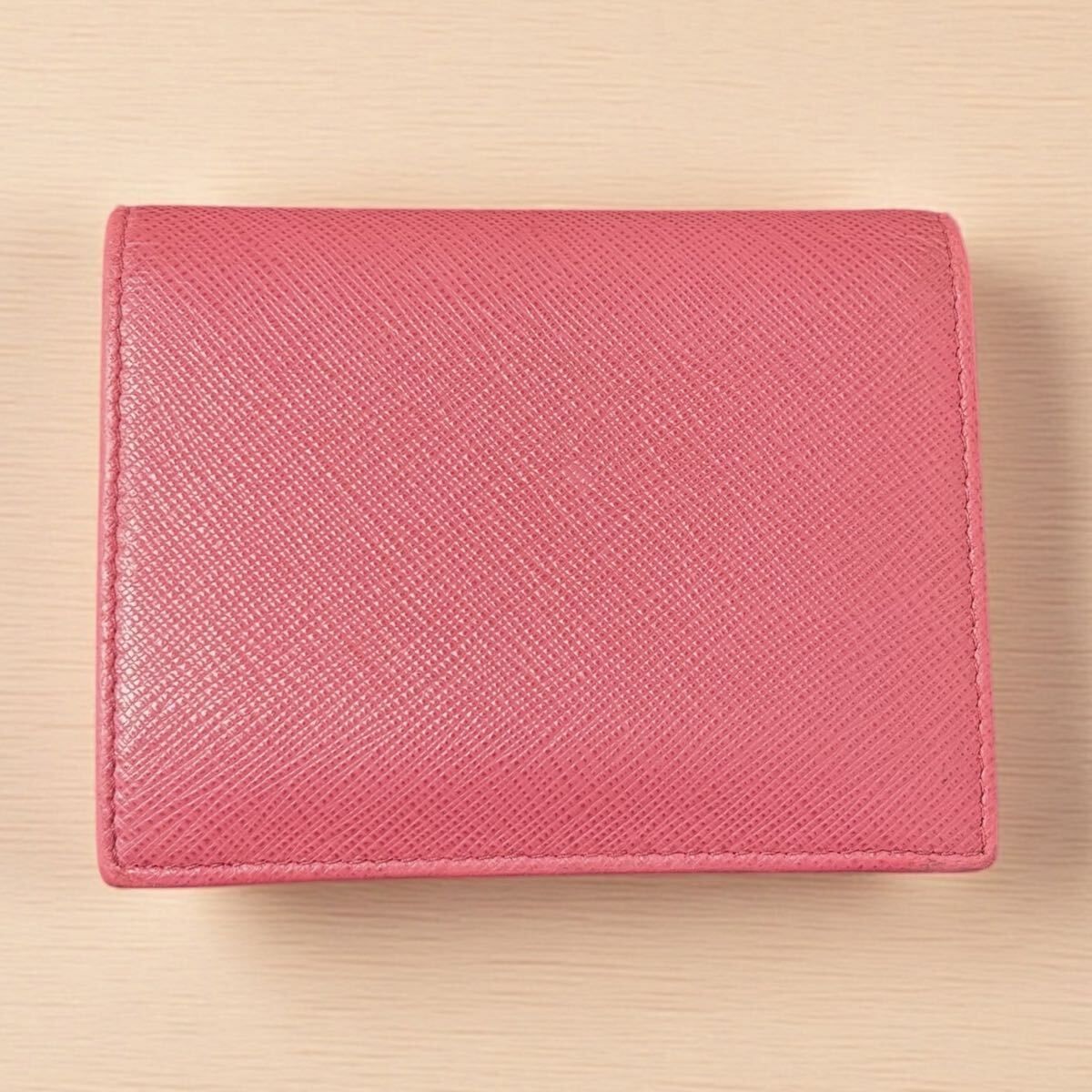 q 50 プラダ 二つ折り財布 ピンク サフィアーノ PRADA