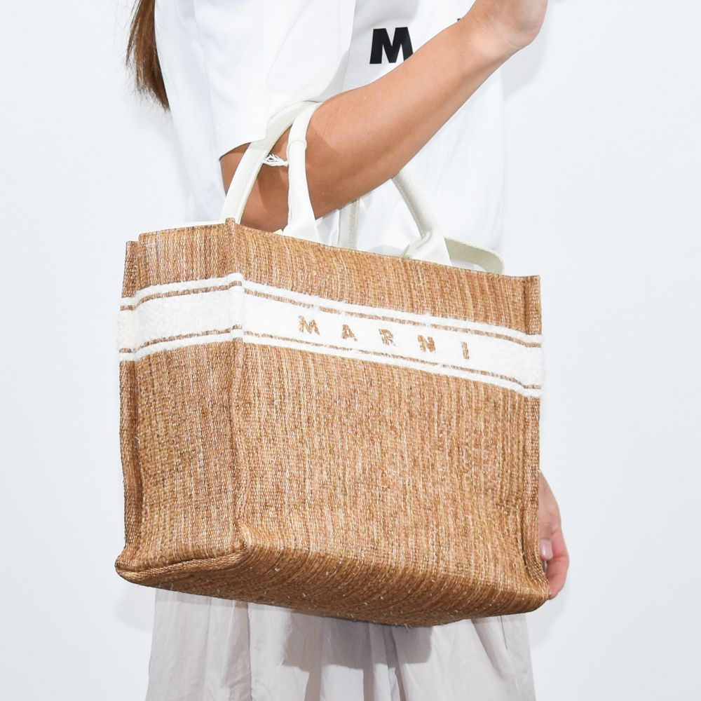 美品　MARNI マルニ ラフィア2WAYショルダーバッグ　マルニ　トートバッグ マルニ トートバッグ ショルダーバッグ 2way ロゴ レディース ラフィア