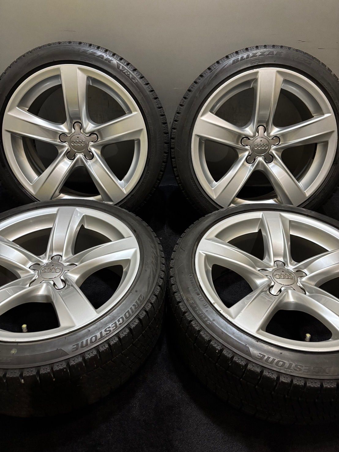 245 40 R 18 VRX 2 19年製 アウディ A 5 スポーツバック 18インチ 8 J 29 112 H スタッドレス 4本 南4 K 705