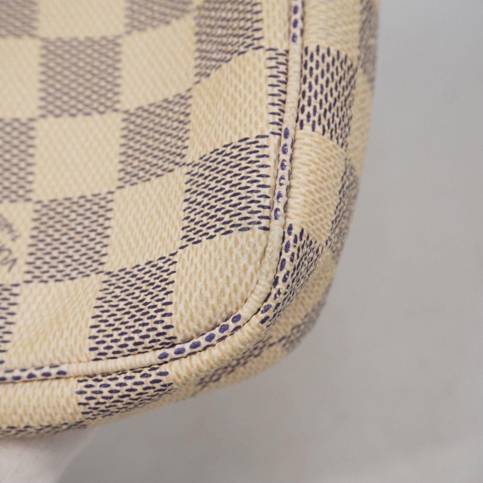 ポシェットアクセソワール