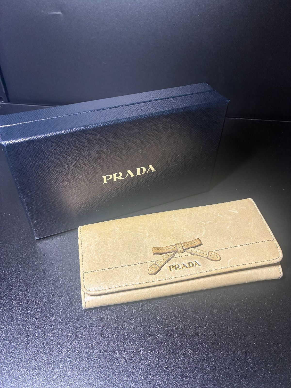 プラダ 長財布 B25093093