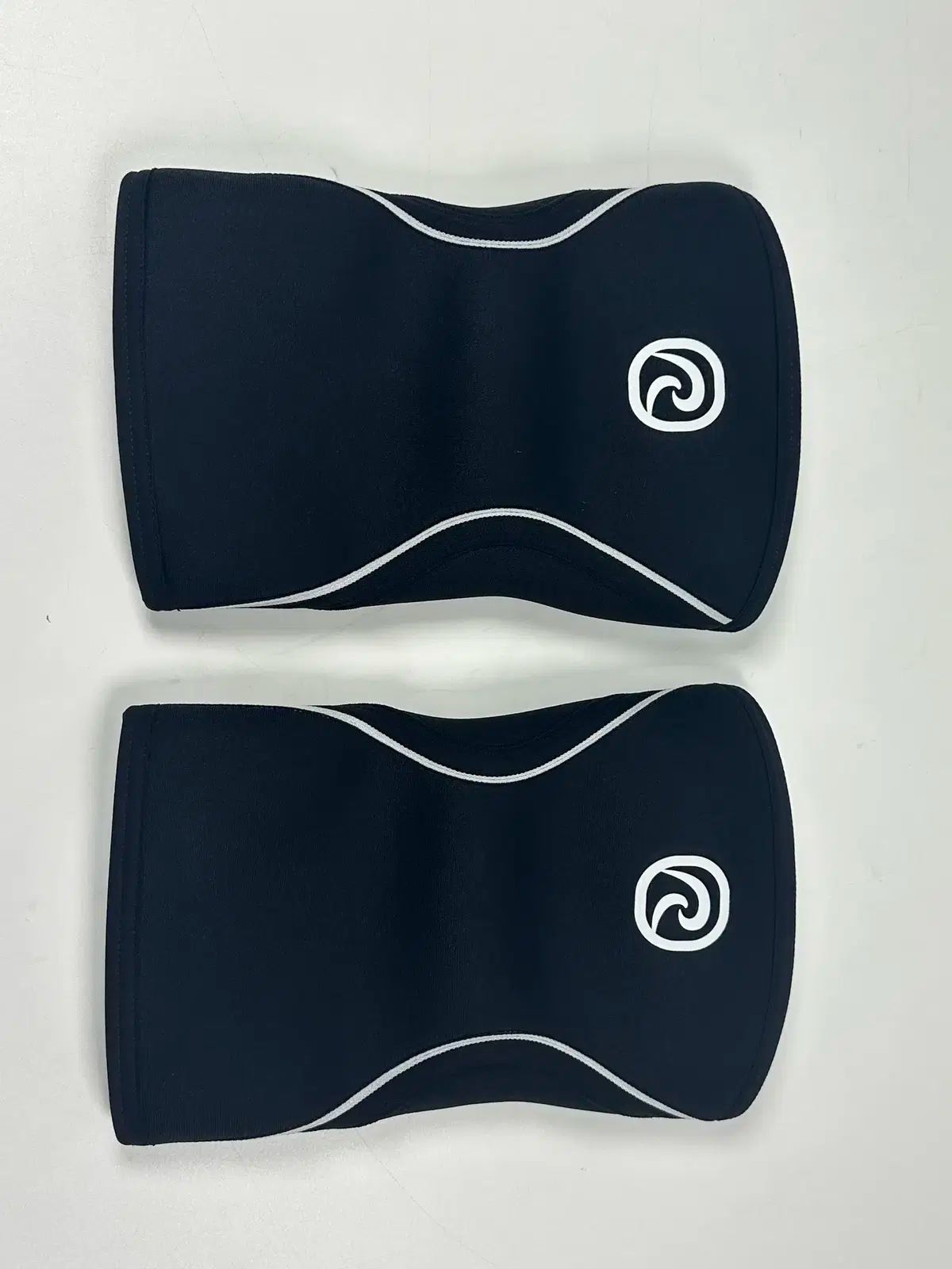  11 14 2番 LEEバンド 膝サポーター RX 5 mm ブラック M セット その他 武道 格闘技