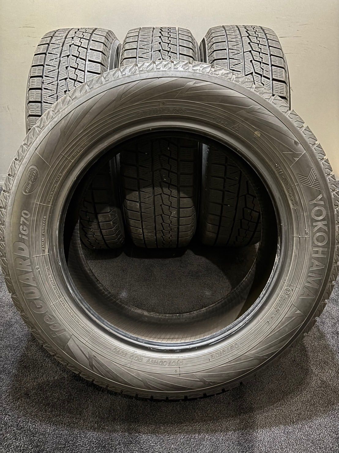  215 60 R 17 ice GUARD iG 70 22年製 スタッドレス 4本 ヨコハマ アイスガード エスティマ C HR カローラクロス 南7 K 706 17インチ スタッドレス