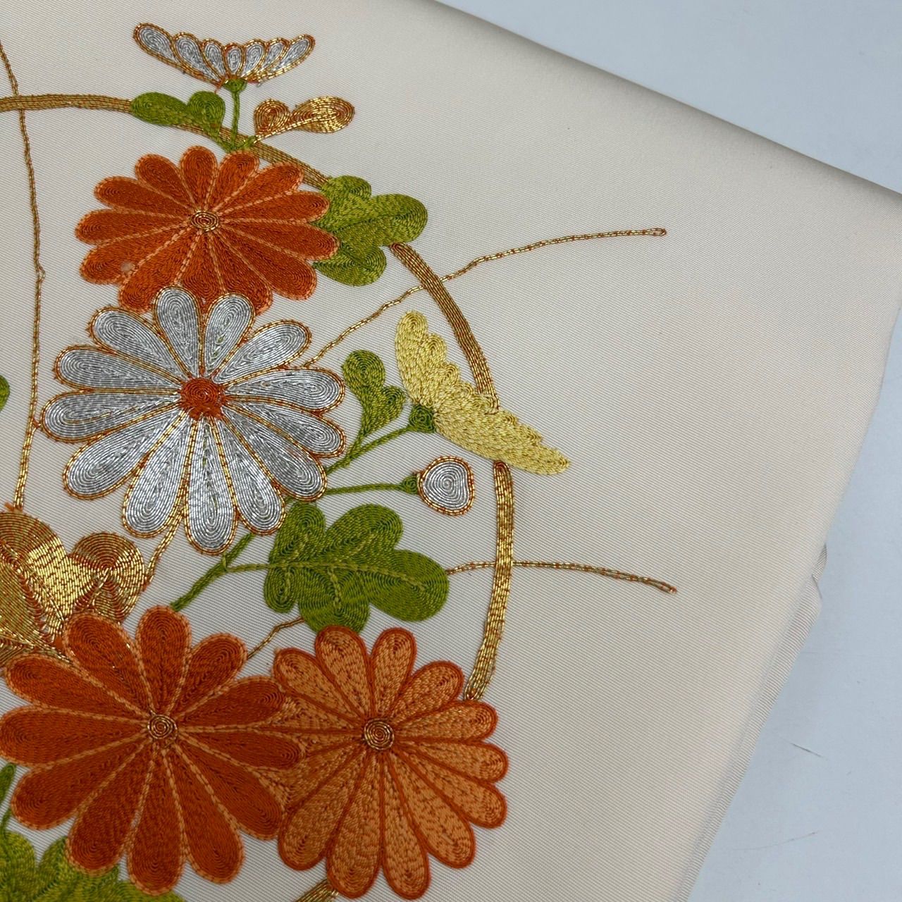 makiua　塩瀬のアンティーク名古屋帯　竹　金駒刺繍　正絹　No.28 makiua 塩瀬のアンティーク名古屋帯 竹 金駒刺繍 正絹 No.28