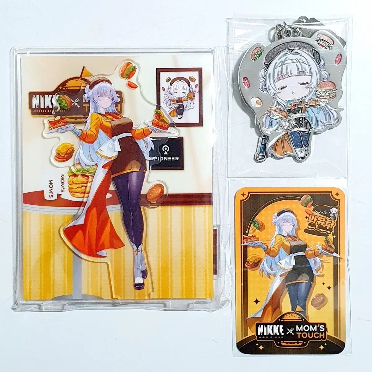 勝利の女神 NIKKE ニケ マムTouch ユウタ YUTA 中本 悠太 セット アクリル スタンド ジオラマ メタル キーホルダー トレカ