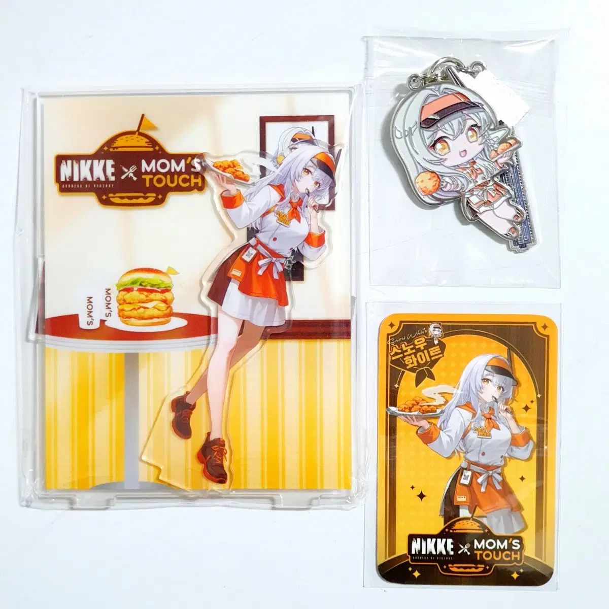 勝利の女神 NIKKE ニケ マムTouch スノウホワイト セット アクリルスタンド ジオラマ メタルキーホルダー トレカ