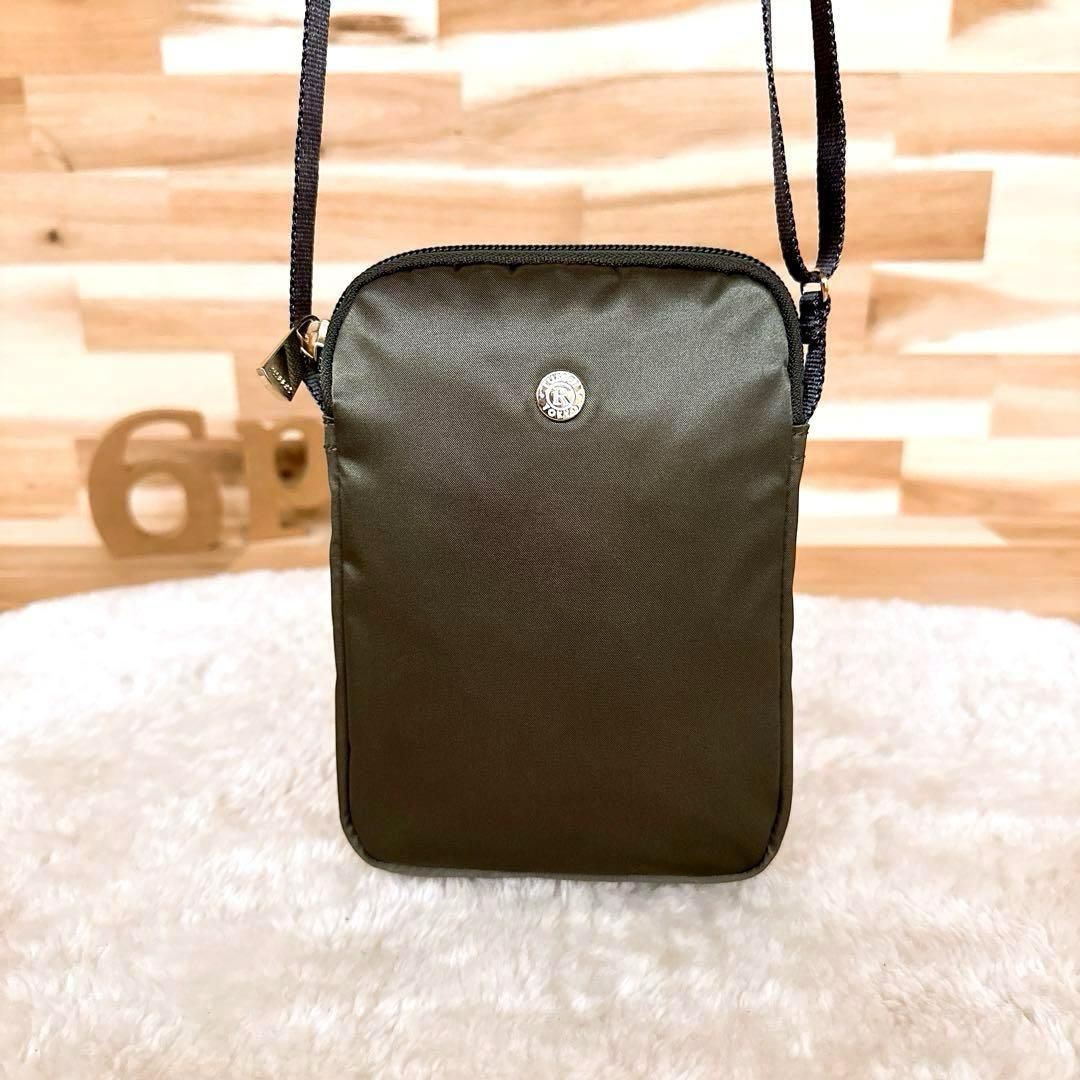 クラウズナイロン