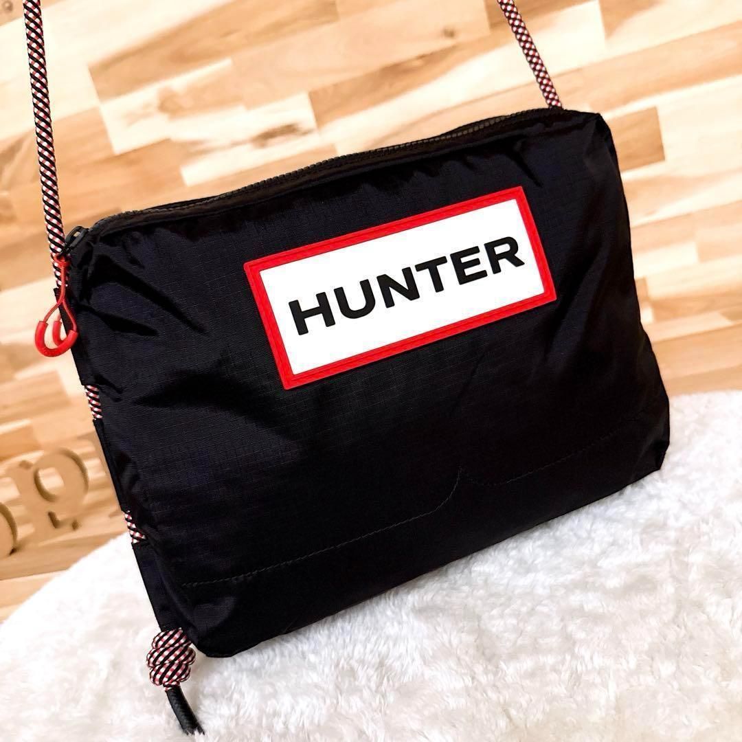  ハンター スクエア ラバー ロゴ ナイロン ショルダーバッグ 軽量 黒×白 軽量ナイロン ブラック×ホワイト ショルダーバッグ ショルダーバッグ