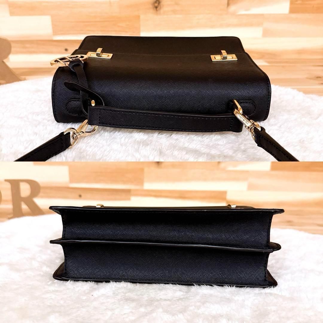 ヘンリベンデル レザー