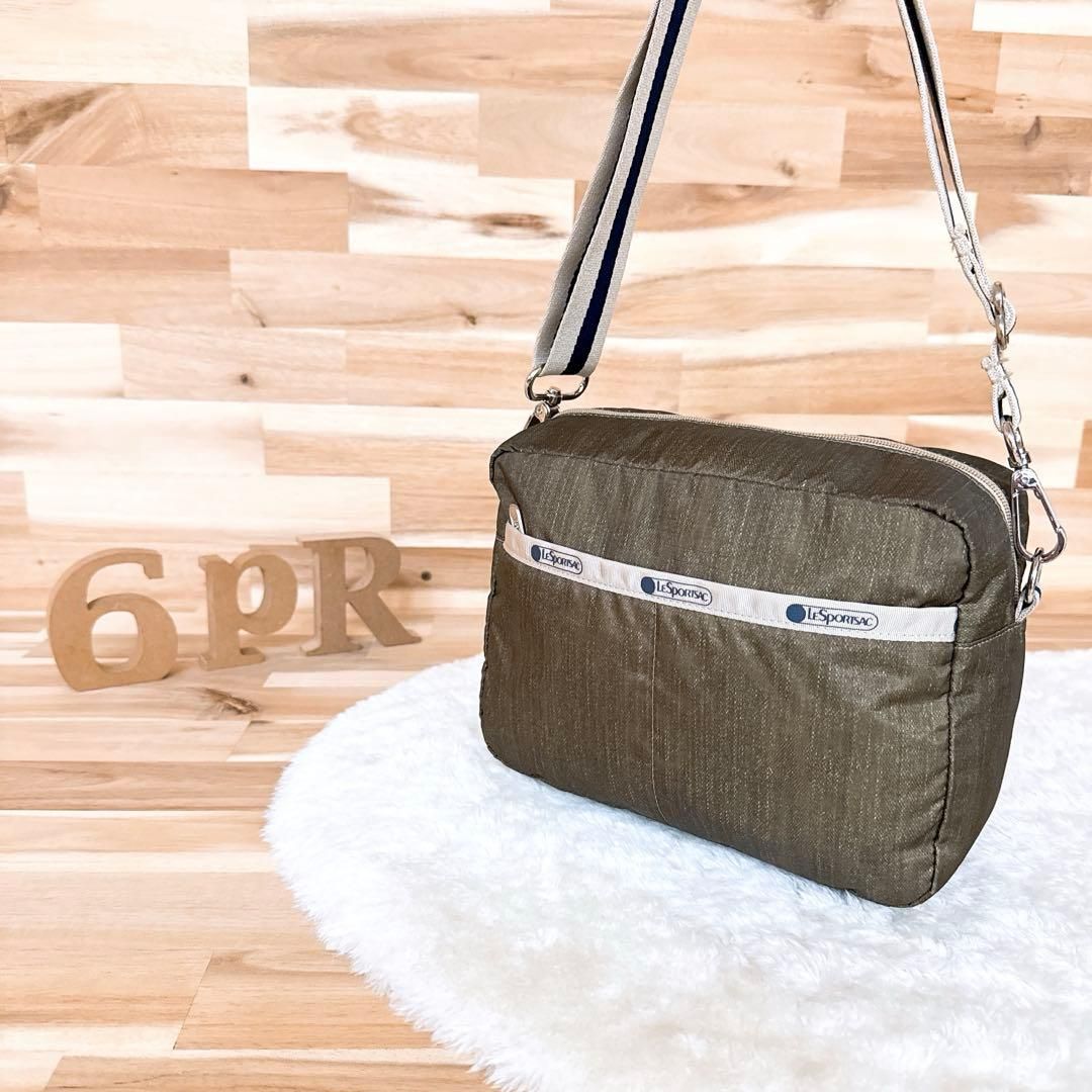 レスポートサック スクエア 無地ショルダーバッグ ストライプ カーキ×ベージュ 斜めがけ クロスボディ ポーチ付き 軽量ナイロン