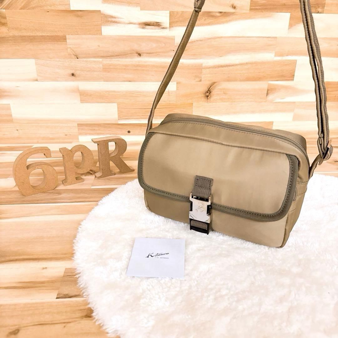 ショルダーバッグ