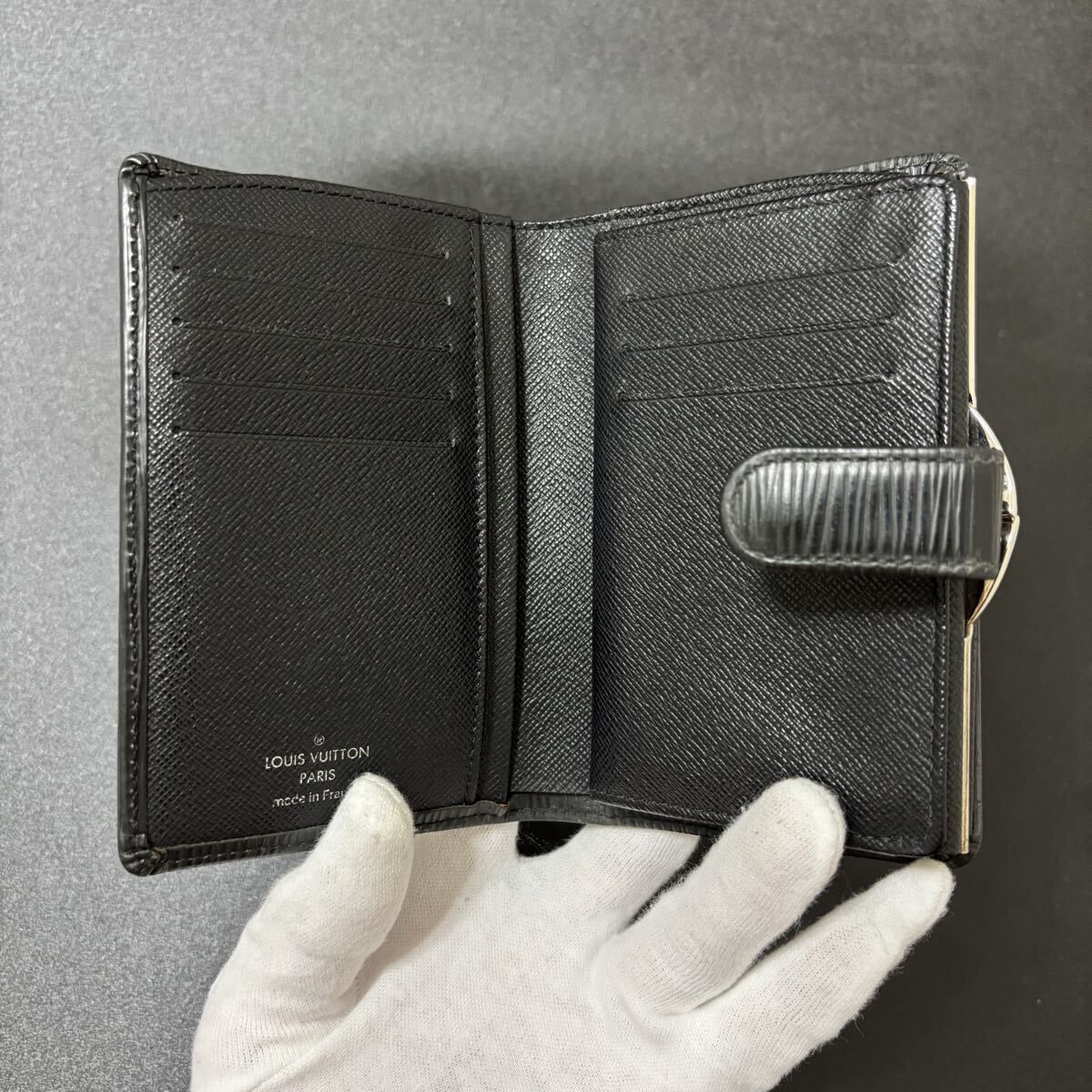q71 ポルトフォイユヴィエノワ エピ ルイヴィトン 二つ折り財布