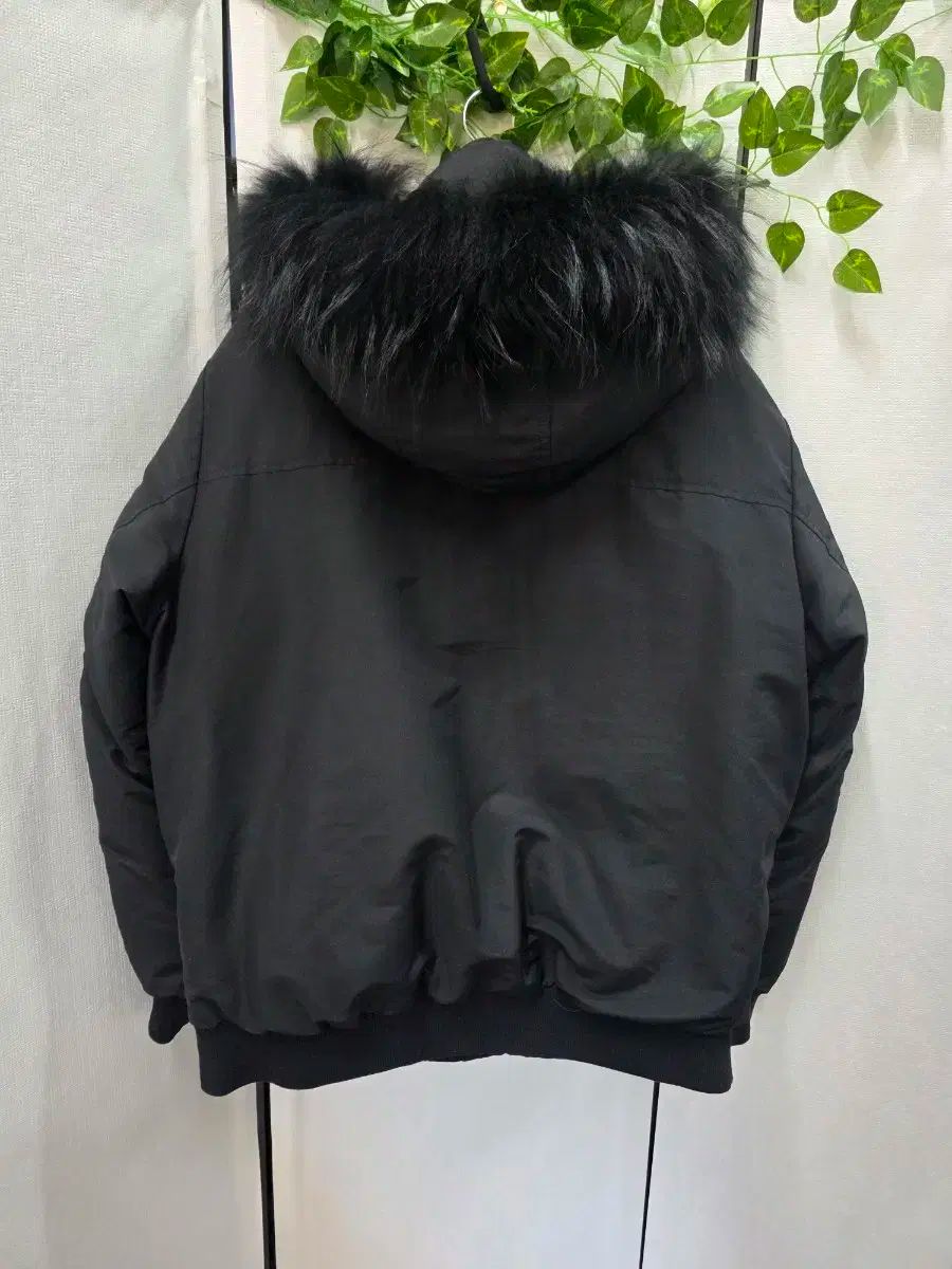 ディナフィットダウンジャケット