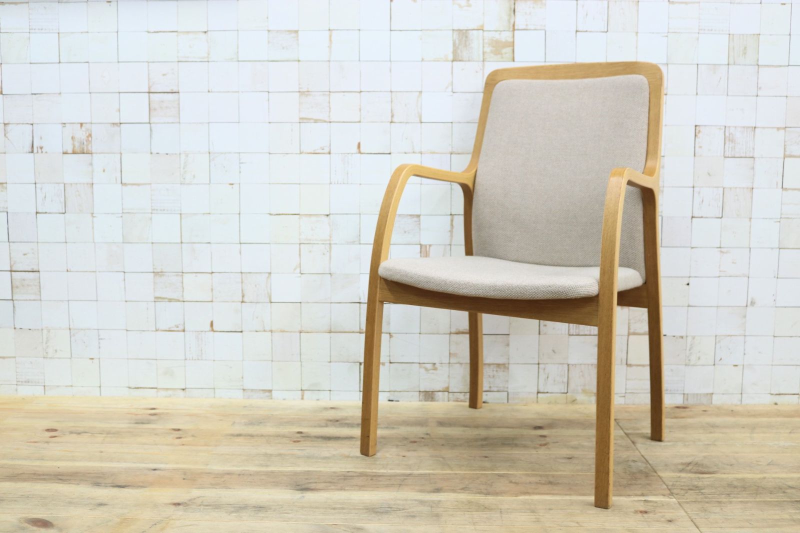 Tendo 天童木工 ダイニングチェア アームチェア 椅子 肘掛 ベージュ 曲木 ファブリック ナチュラル モダン