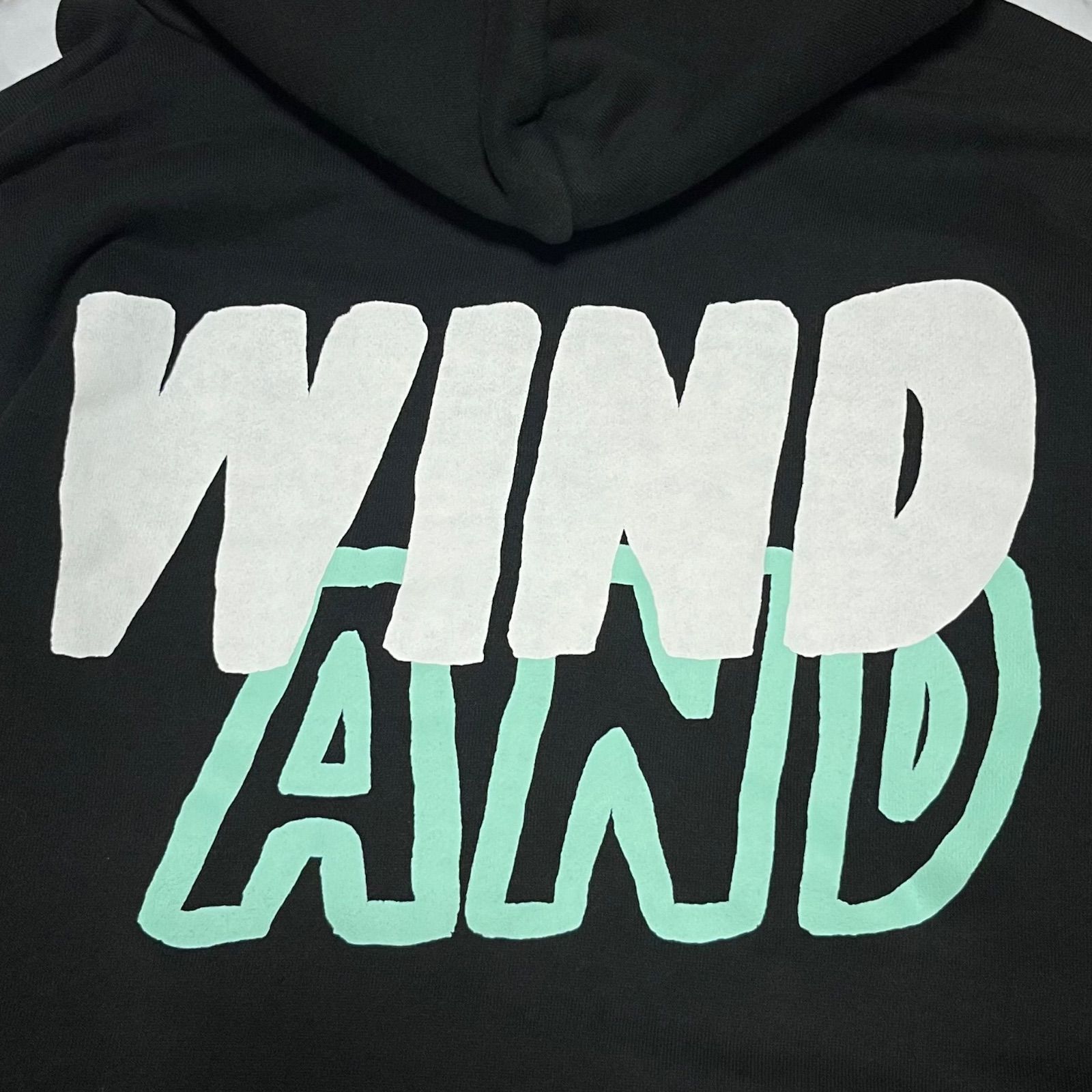 Lサイズ WIND AND SEA NAIJEL GRAPH ウィンダンシー ナイジェルグラフ コラボ 21 AW 両面プリントロゴ カンガルーポケット コットン ブラック 黒 スウェット パーカー プルオーバー トップス WDS-NJL-02