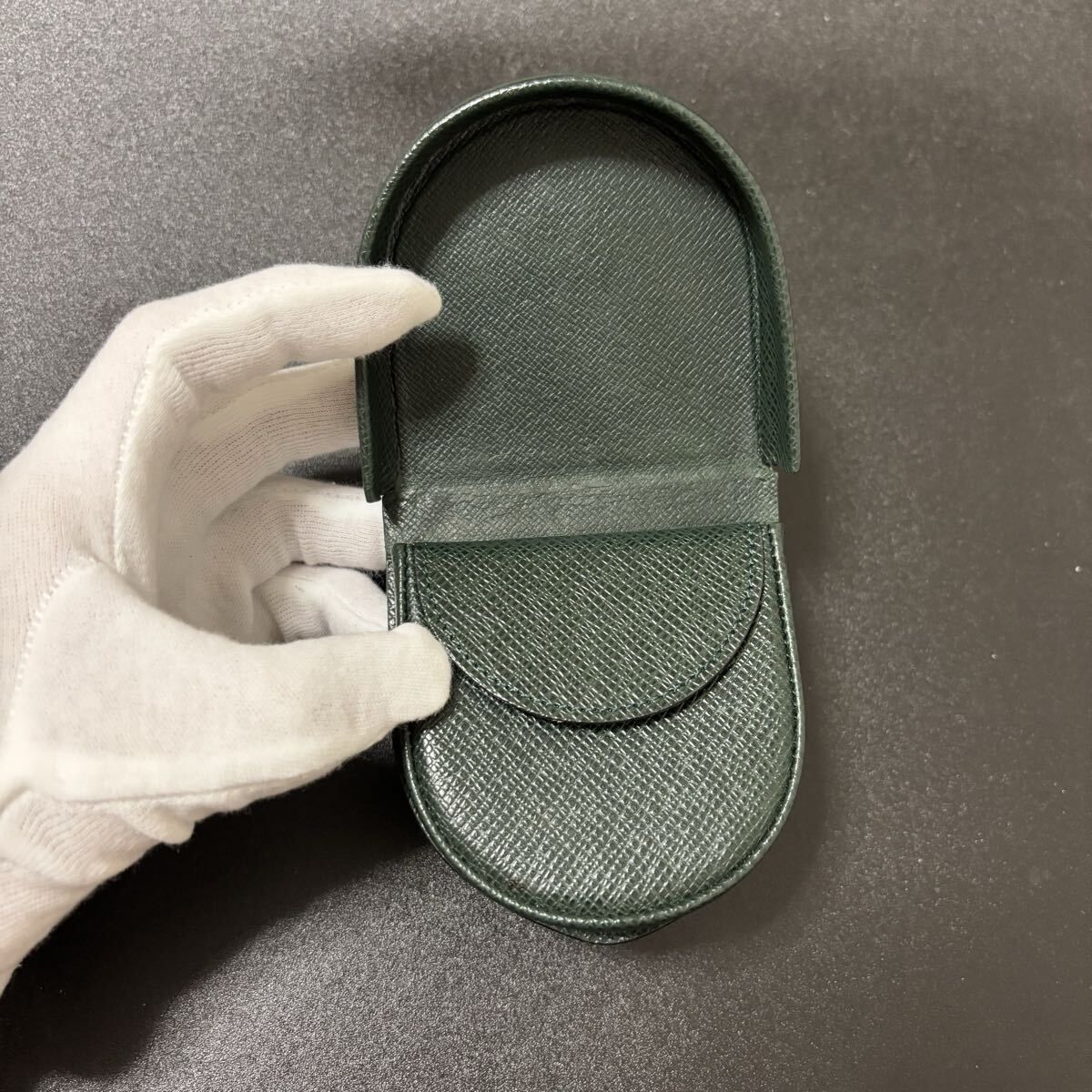 i20 キュベット　タイガ　エセピア　グリーン　ルイヴィトン　ケース q76 キュベット タイガ エセピア ルイヴィトン コインケース ダーク