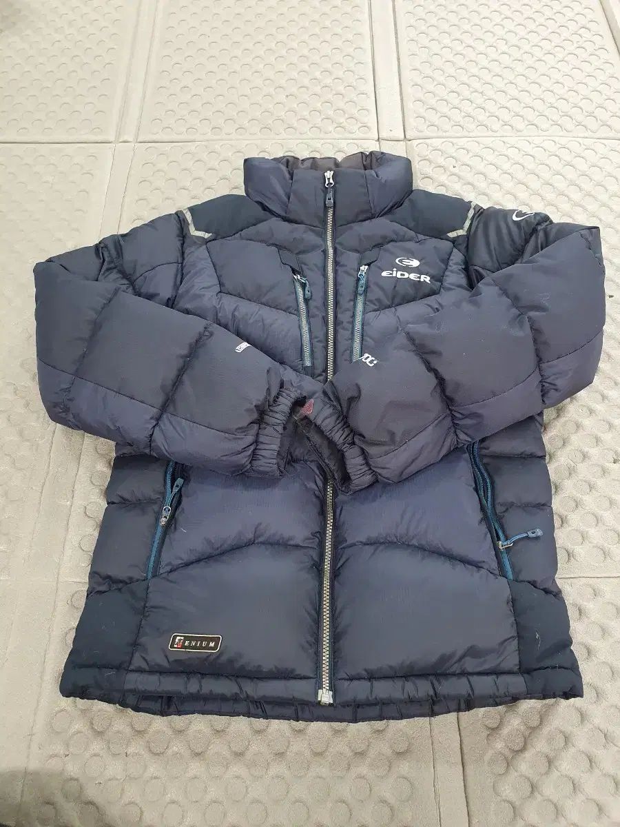 EIDER メンズ ネイビー ダウン アウター