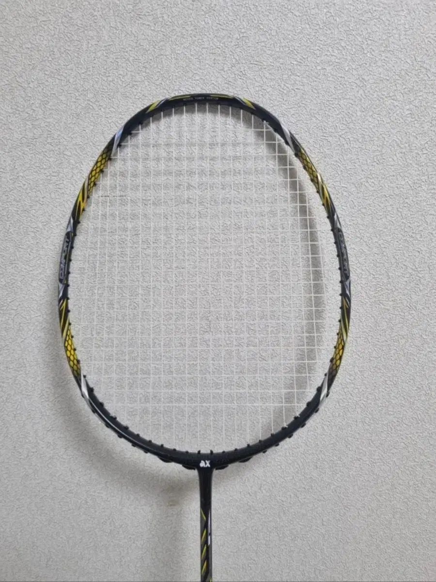 アドネック コンフォート イェロー バドミントン ラケット 4u