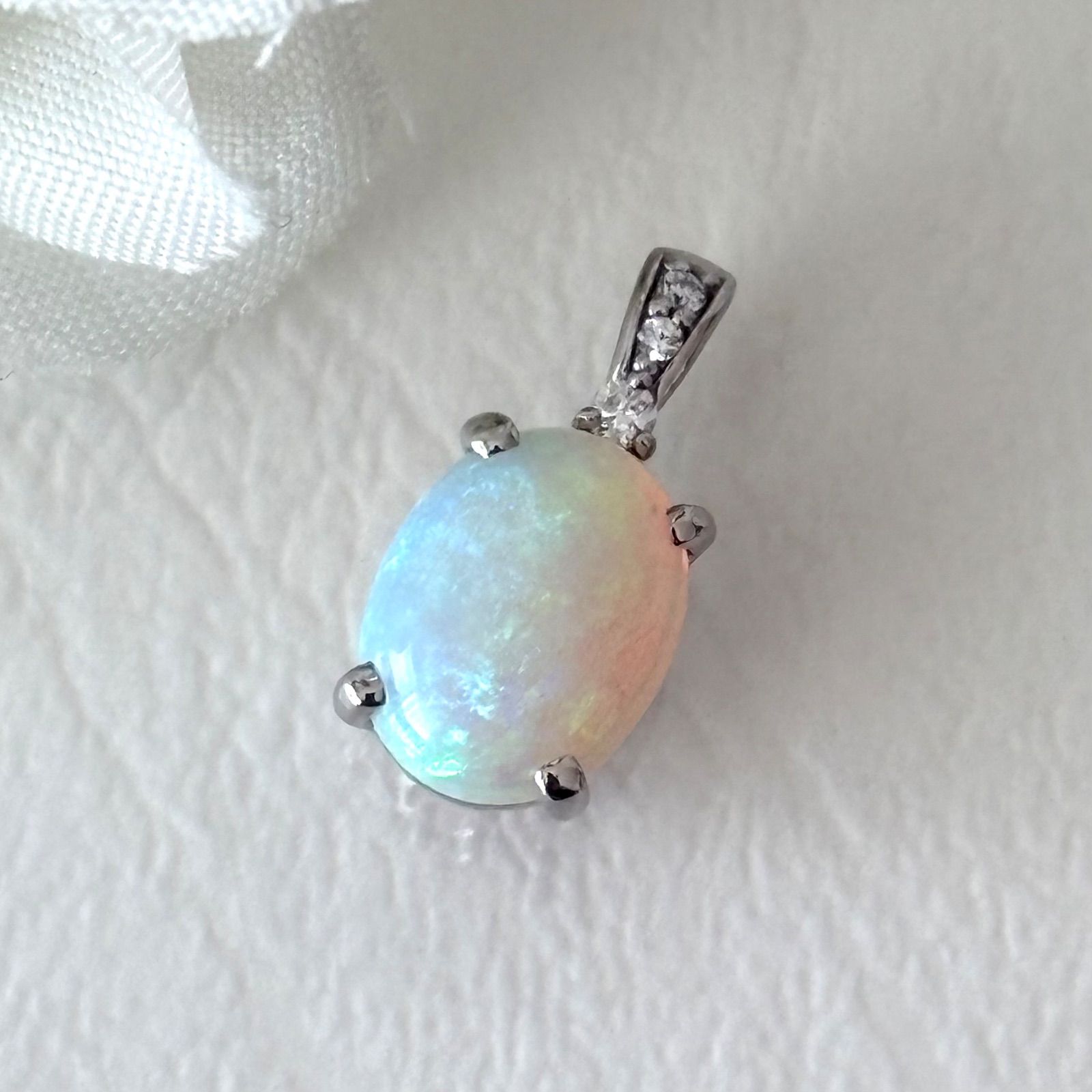 176 ギンザタナカ Pt 900 オパール 1.98 ct ダイヤモンド0.03 ネックレストップ