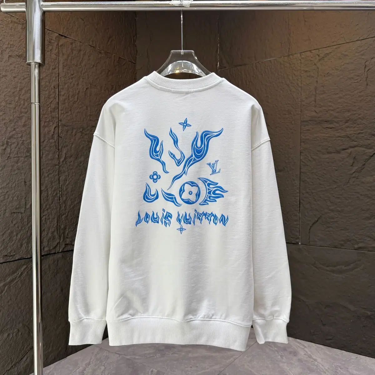 ルイヴィトン ユニセックス カジュアル ロゴ 白 スウェット - メルカリ