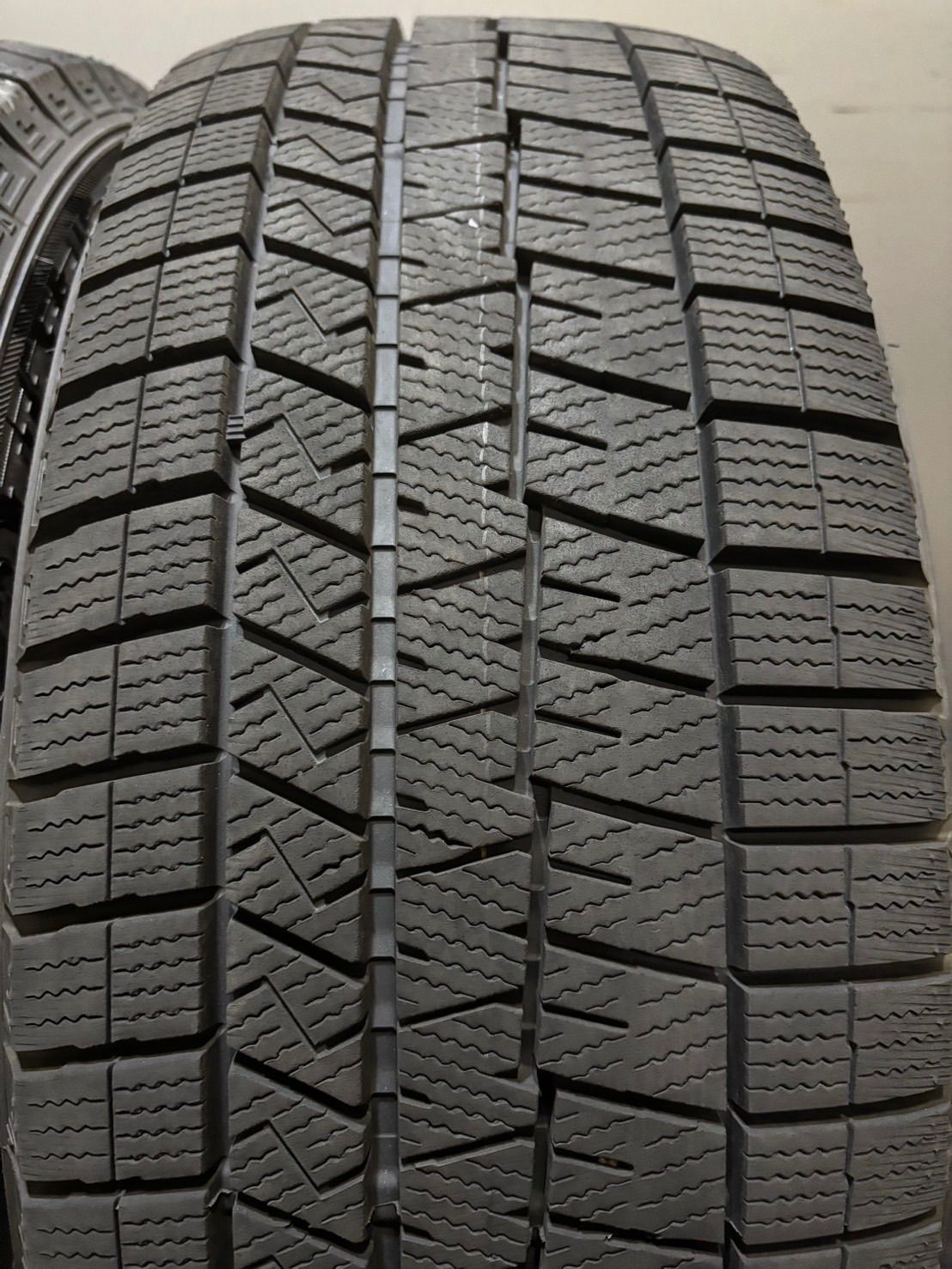 215 55 R 17 DUNLOP WINTER MAXX 03 21年製 スタッドレス 4本 ダンロップ ウィンターマックス クラウン ヴェゼル CX 3 南4 K 710