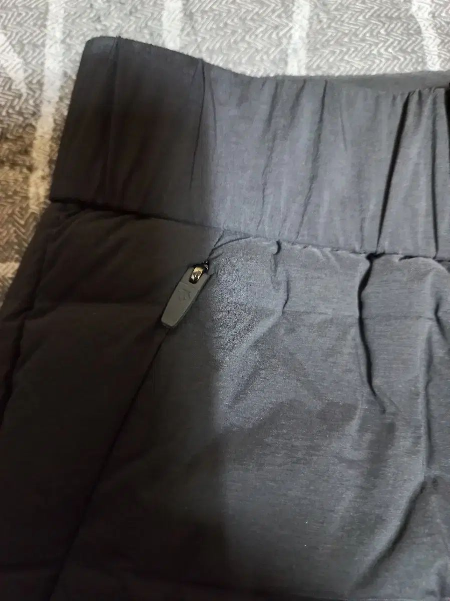  デサント ゴルフ グース 半 ズボン ブラック 23年 製造 その他 レディースウェア