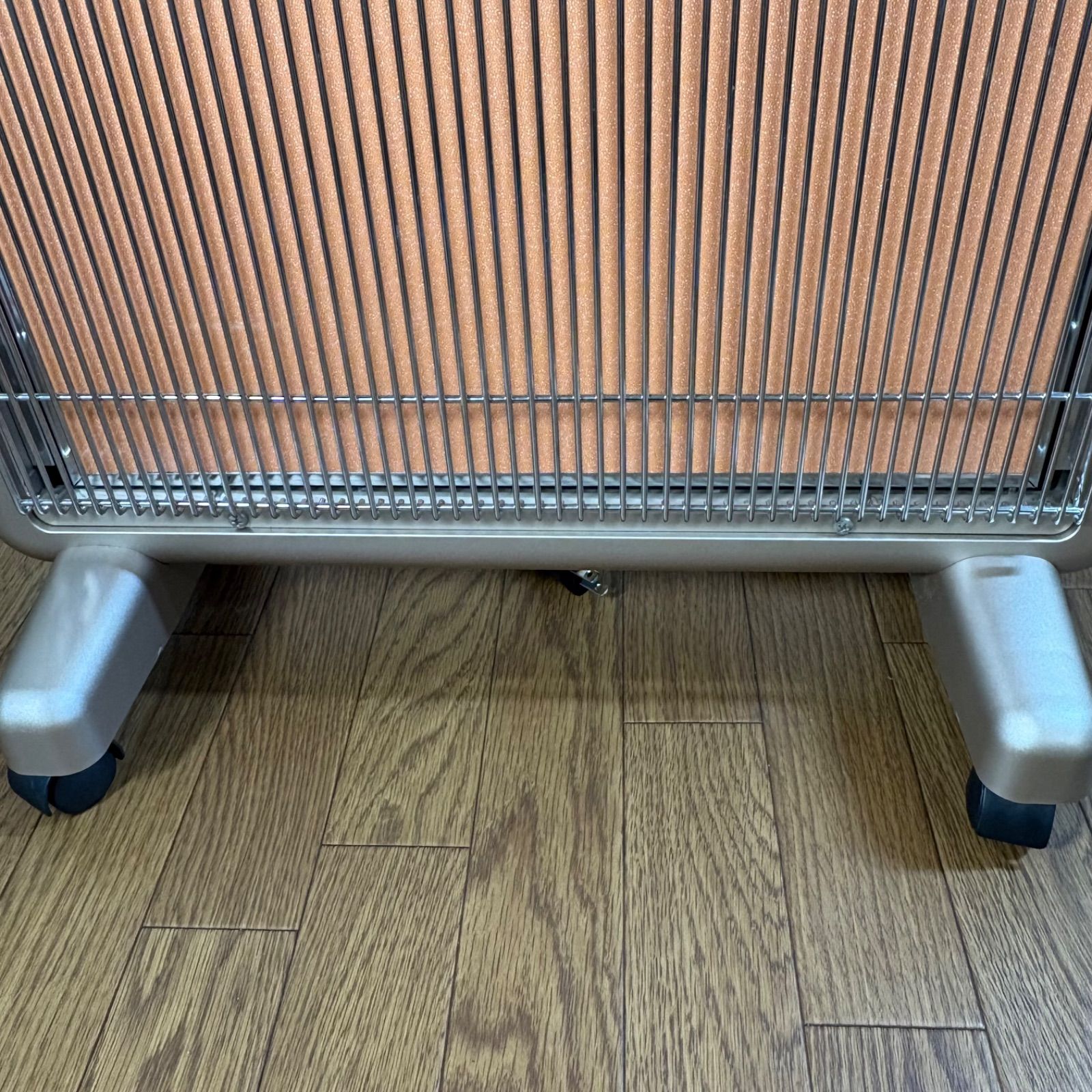 サンルミエ・エクセラ7 N700L-GR 電気ヒーター 日本遠赤外線 - メルカリ