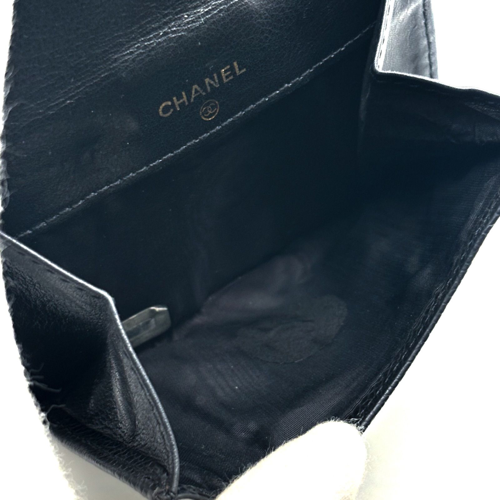 最終価格【超極美品✨】シャネル 財布 デカココ キャビア Wホック 二つ折 黒 極美品】CHANEL デカココ 二つ折り財布 キャビアスキン 黒 - メルカリ