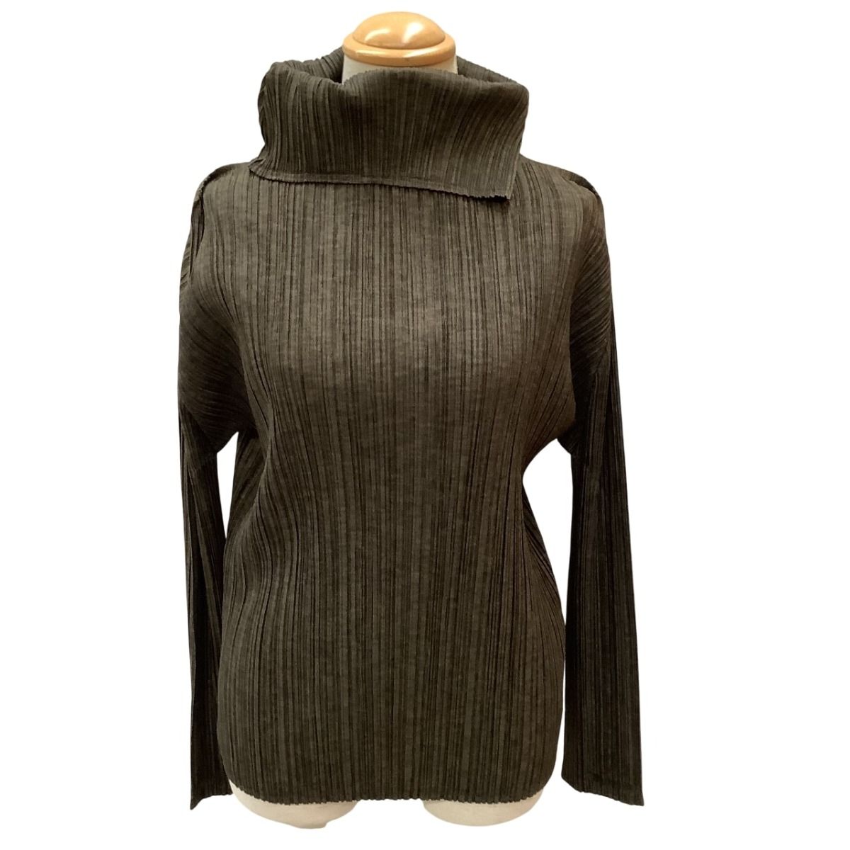 ISSEY MIYAKE イッセイミヤケ PLEATS PLEASE カットソー SIZE 3 PP91-JK127 カーキ