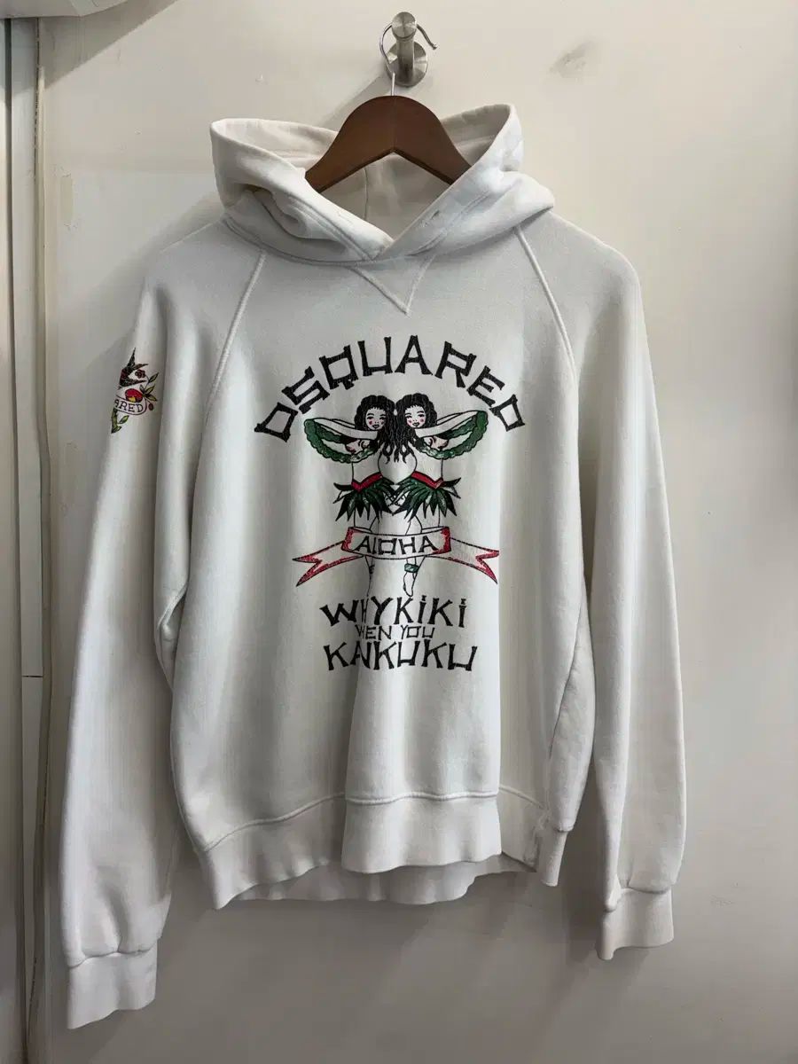 N38 ディースクエアード2 フーディーTシャツ