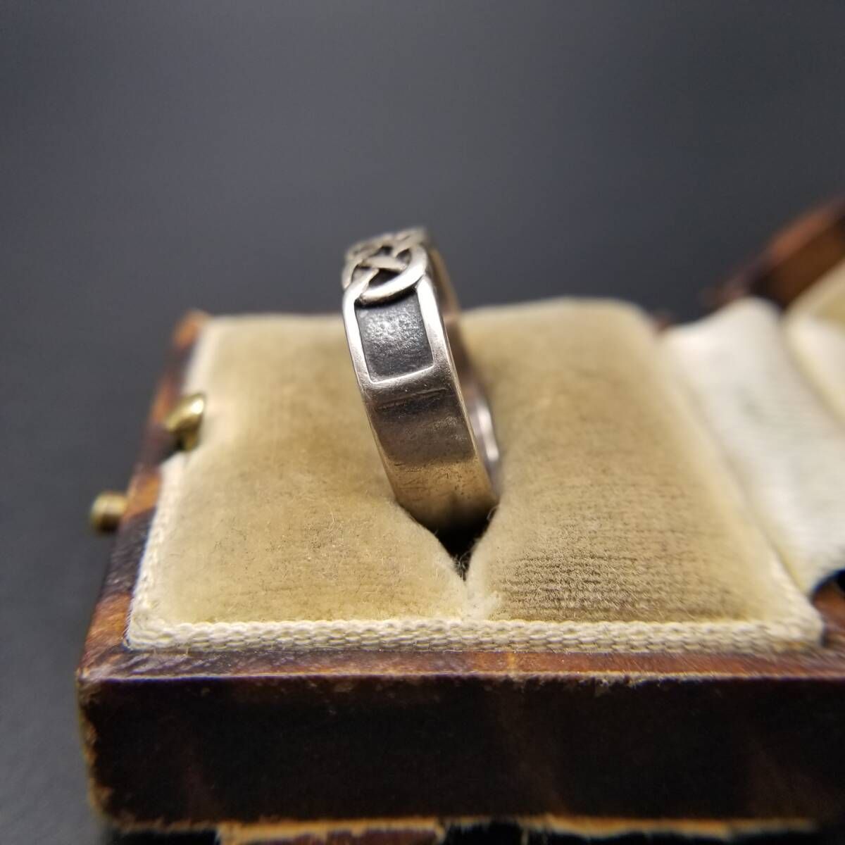 90s ヴィンテージ ハンドメイド シルバー925 ケルトノット バングル 90s ヴィンテージ ハンドメイド シルバー925 ケルトノット バングル