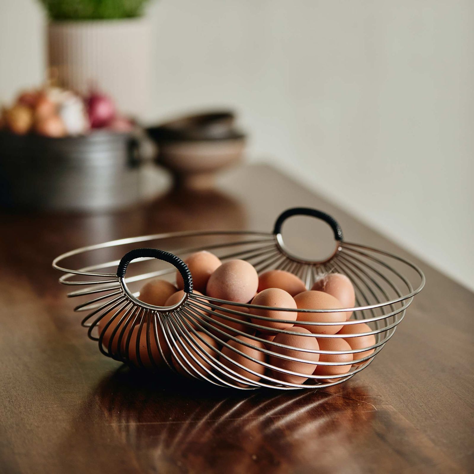 NORDAL シンプルでミニマルなデザインのクローム仕上げのバスケット JAIPUR 北欧雑貨 かご バスケット ボウル トレイ 140x2020