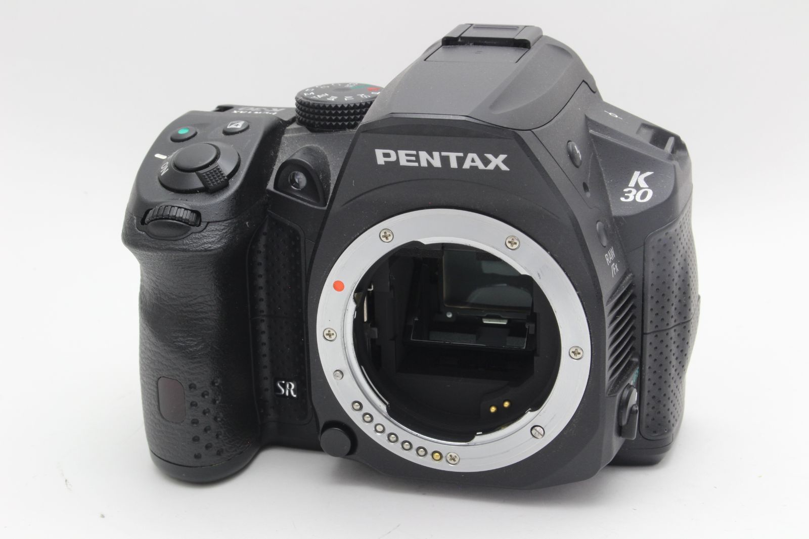 A PENTAX ペンタックス K-30 ブラック 18-135mm レンズキット ショット数1396回 初期不良返品無料 11-2