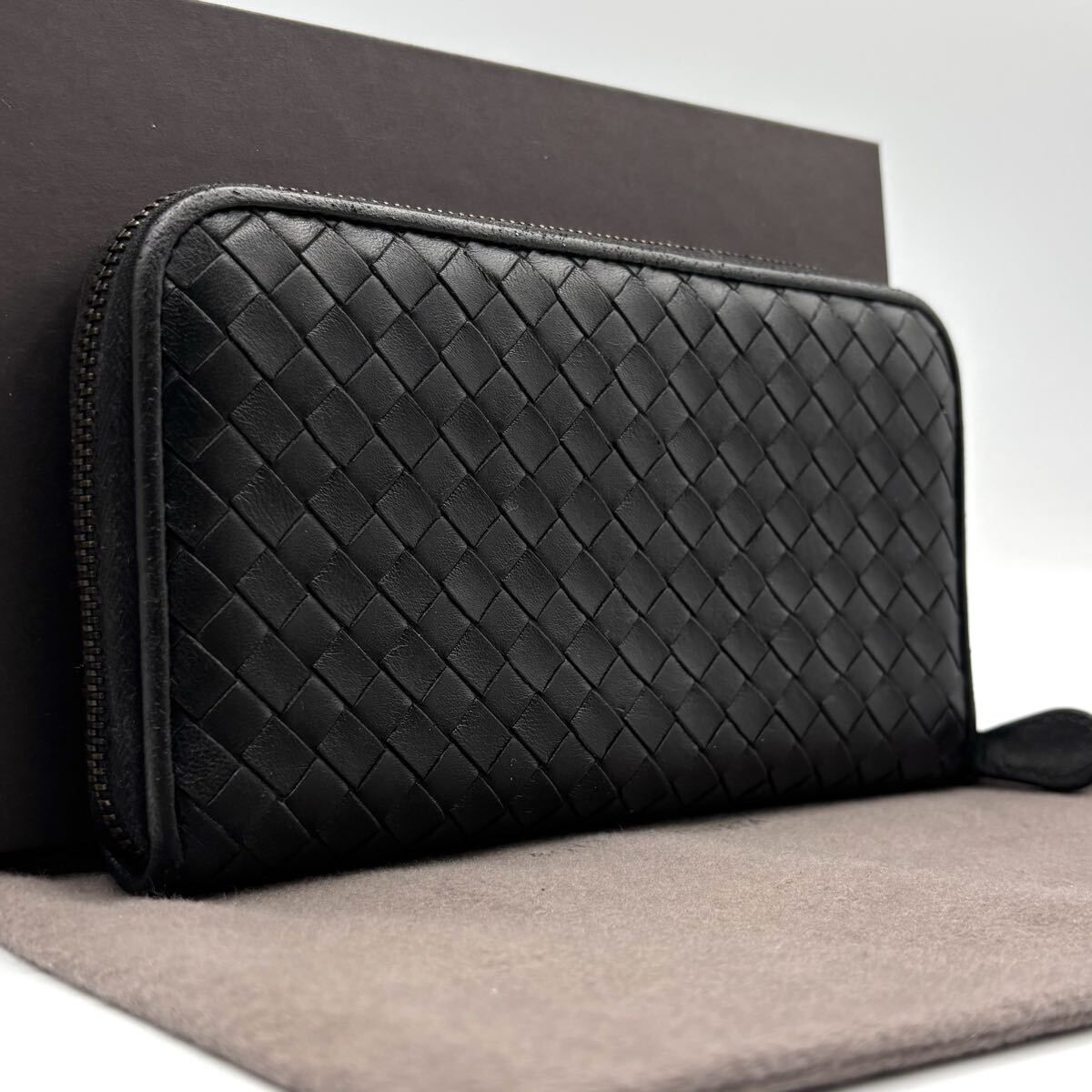r7 ボッテガヴェネタ 長財布 ブラック イントレチャート 黒 bottegaVeneta ラウンドファスナー ラウンドジップ