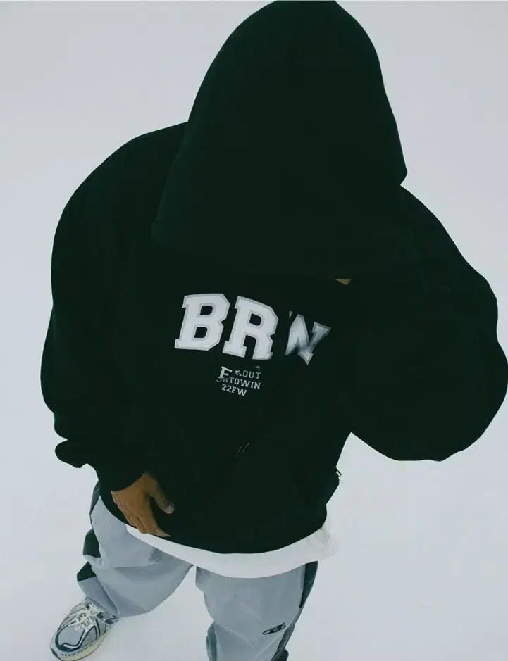 BORN TO WIN BRN ヘビー裏毛 フードTシャツ 2サイズ ブラック