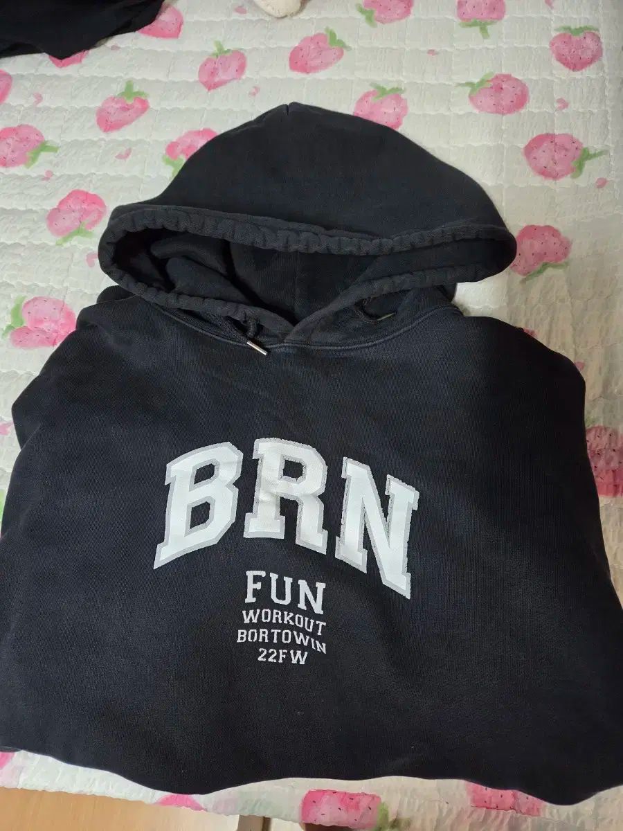 BORN TO WIN BRN ヘビー裏毛 フードTシャツ ブラック