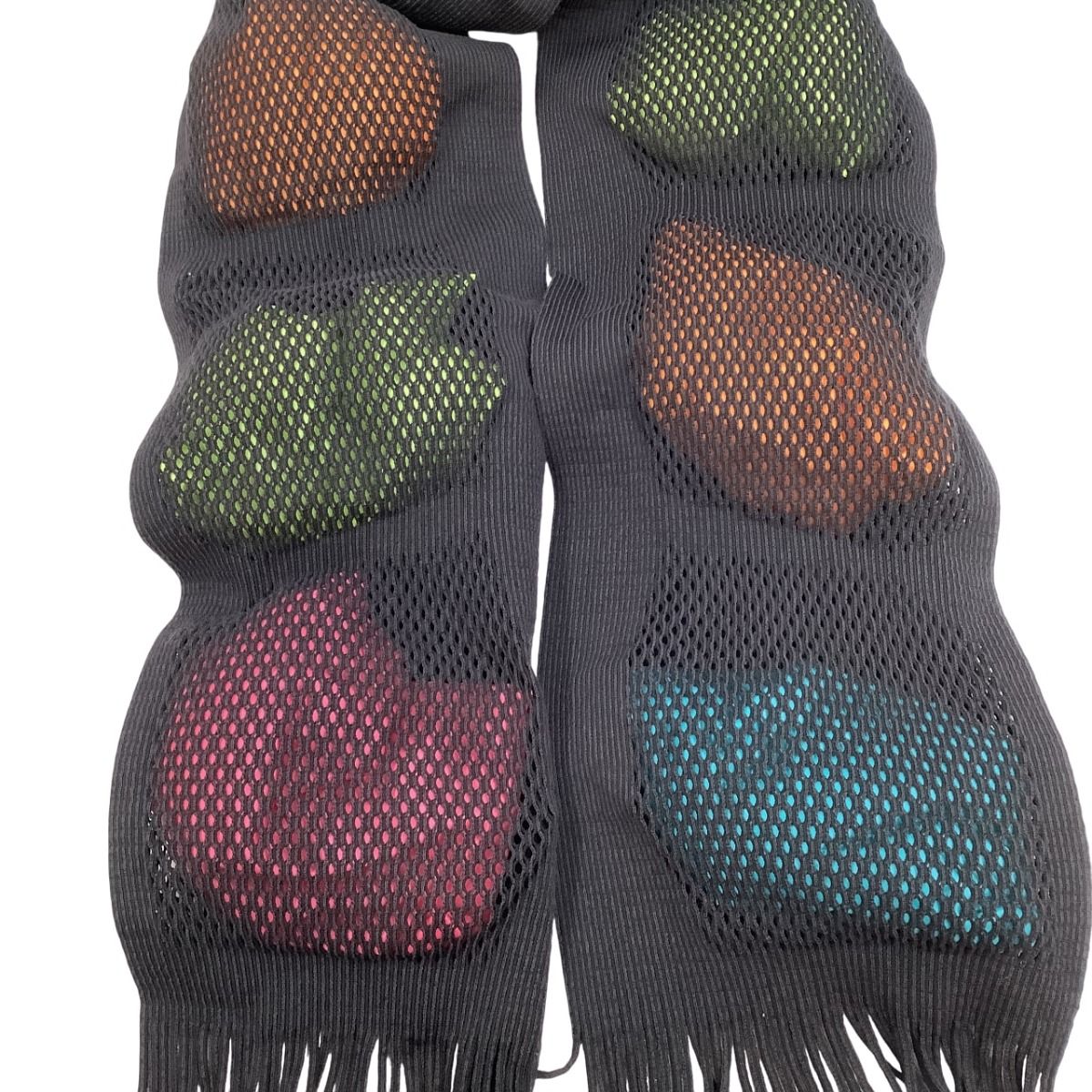 ISSEY MIYAKE イッセイミヤケ レディース ダウンマフラー ストール ブラック