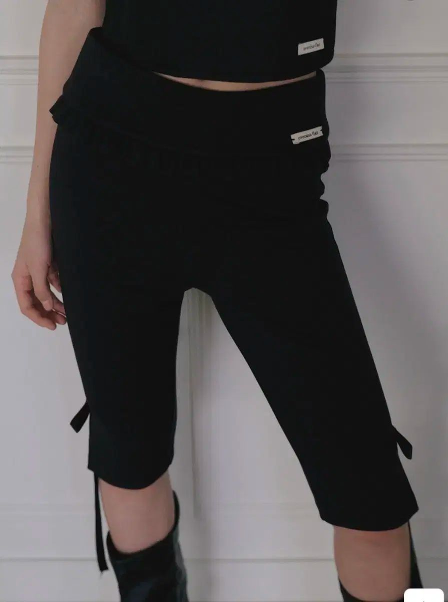 オーバーデューフ フリル バイカー shorts