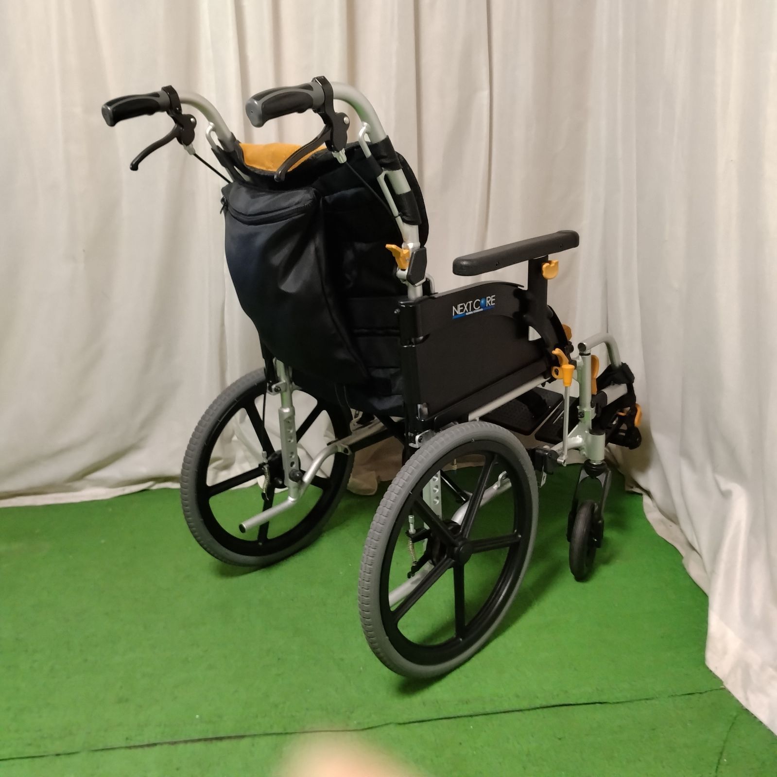 WC-12740 MATSUNAGA 松永製作所 ネクストコア アジャスト NEXT-61B スリム 軽量 matsunaga まつなが マツナガ 介助式 介助型 車椅子 車イス 車いす 洗浄 消毒済 介護