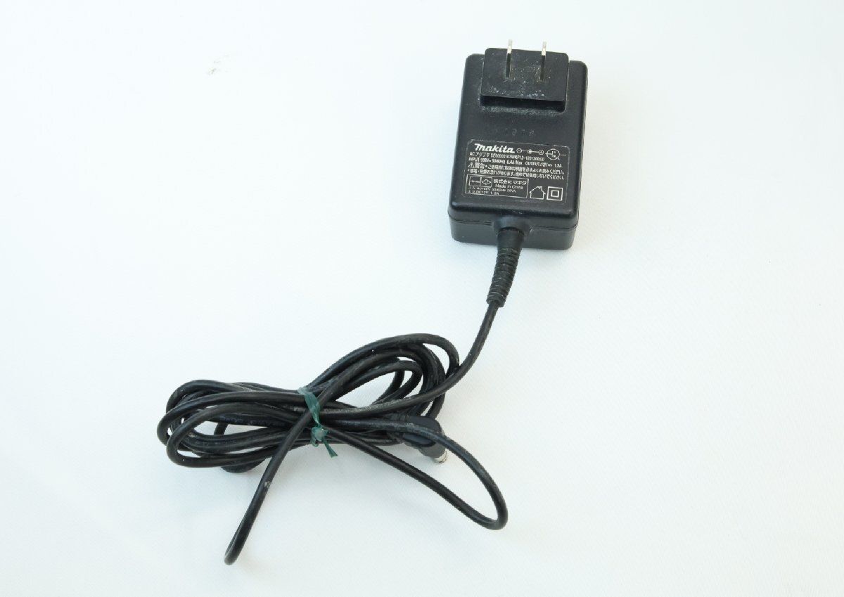 マキタ makita MR106 充電式ラジオ ACアダプター付き 沖縄 離島 配送不可 併 B1B