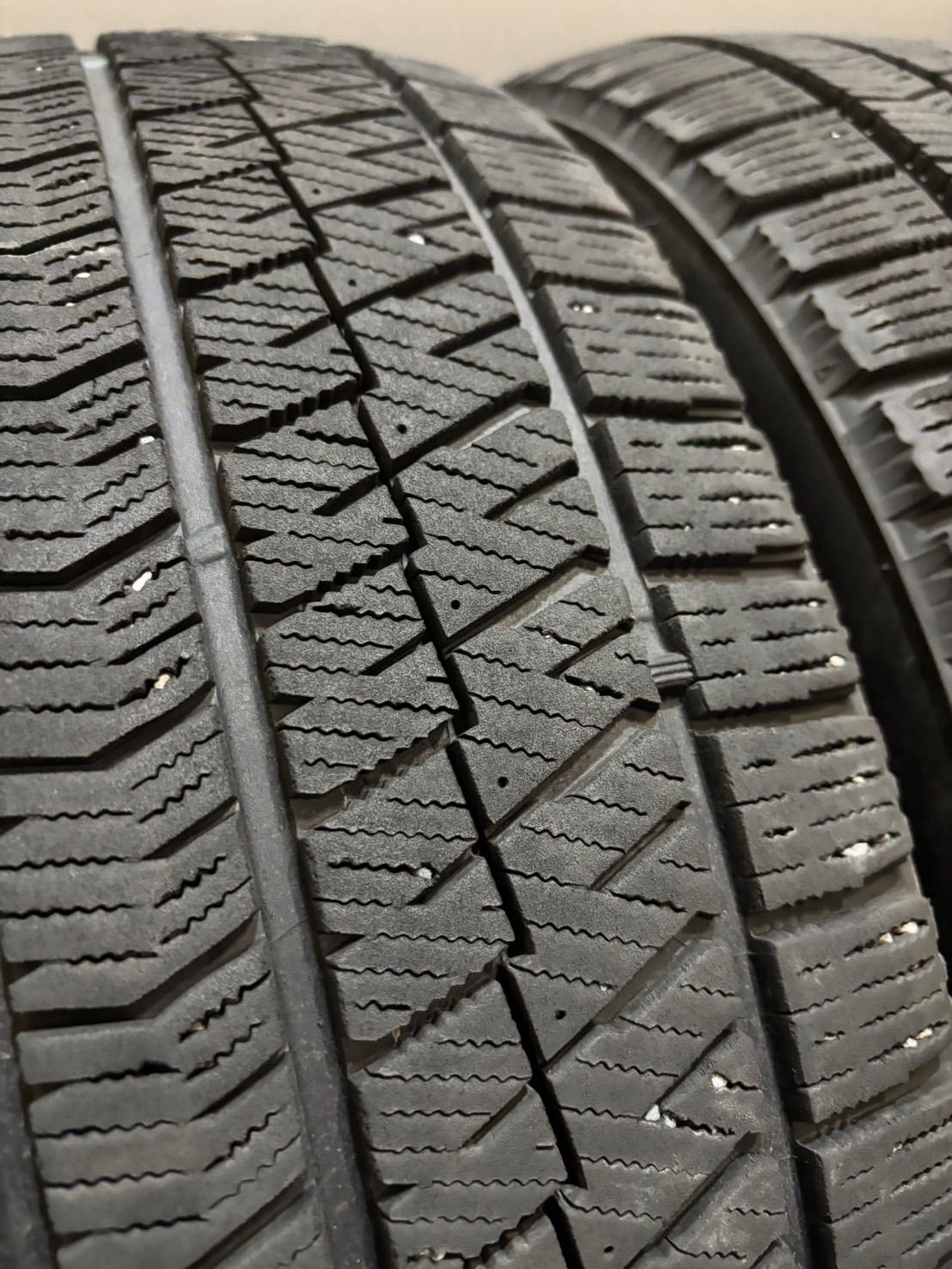 BS2021年製【8部山】スタッドレス225/45R18クラウン等 BS2021年製【8部山】スタッドレス225/45R18クラウン等 - メルカリ
