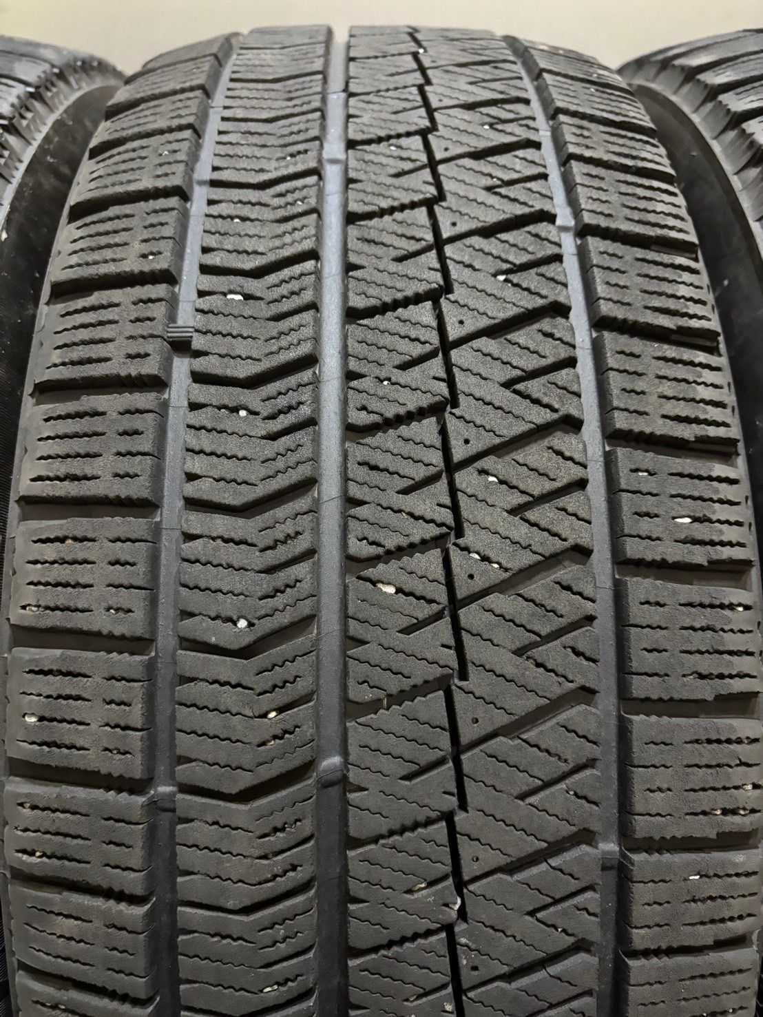  225 45 R 18 VRX 2 21年製 スタッドレス 4本 ブリヂストン ブリザック クラウン レヴォーグ 南3 K 712 18インチ スタッドレス