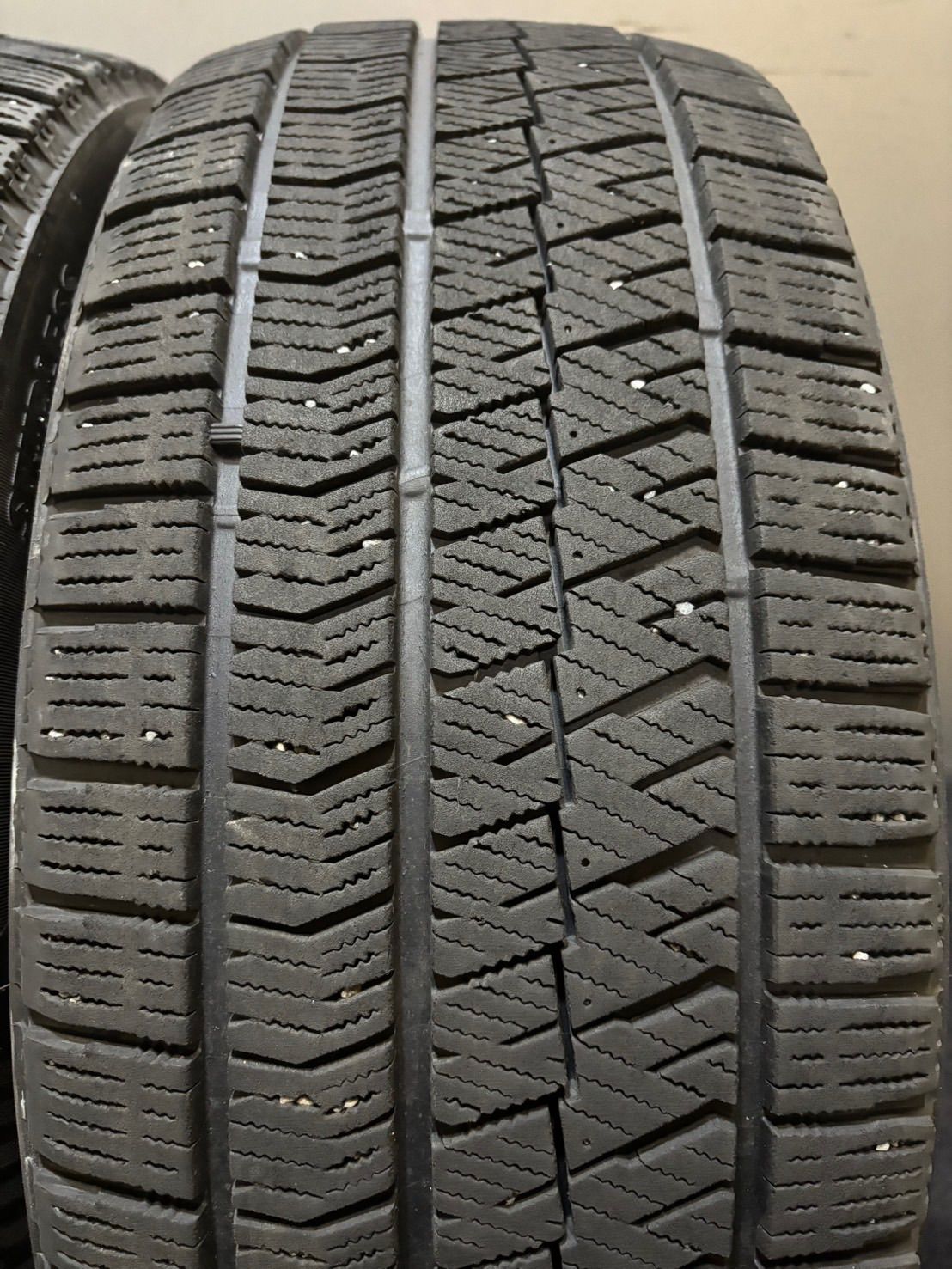 225 45 R 18 VRX 2 21年製 スタッドレス 4本 ブリヂストン ブリザック クラウン レヴォーグ 南3 K 712