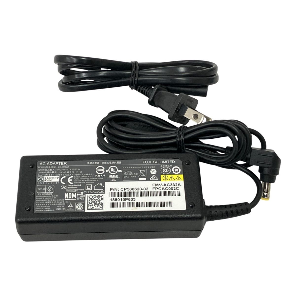 FUJITSU AH 15.6インチ ノート パソコン i 7-8550 U 8 GB SSD 1 TB win 11