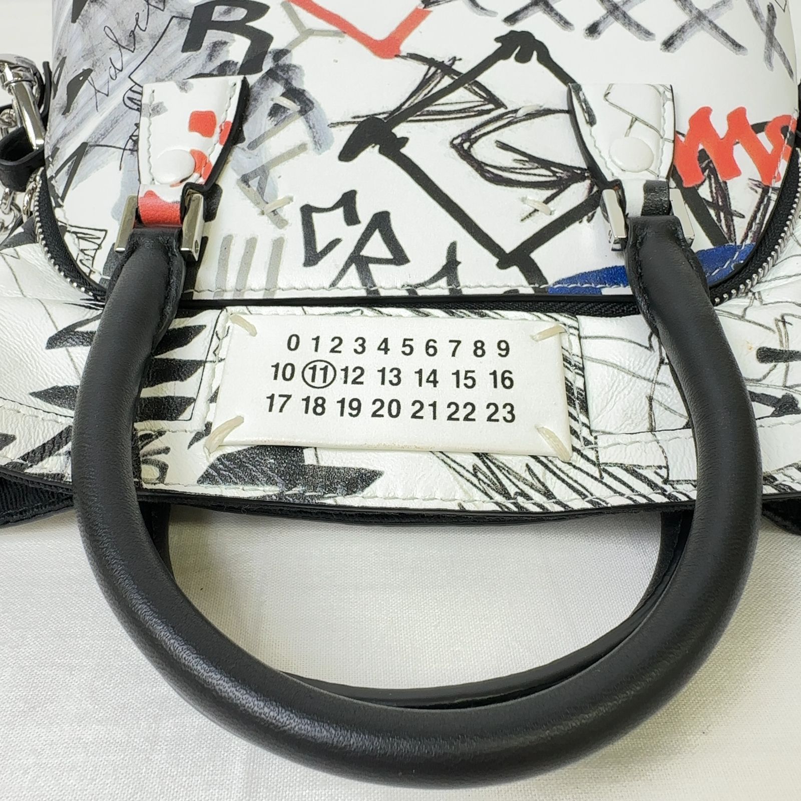 落書き風プリント マイクロバッグ