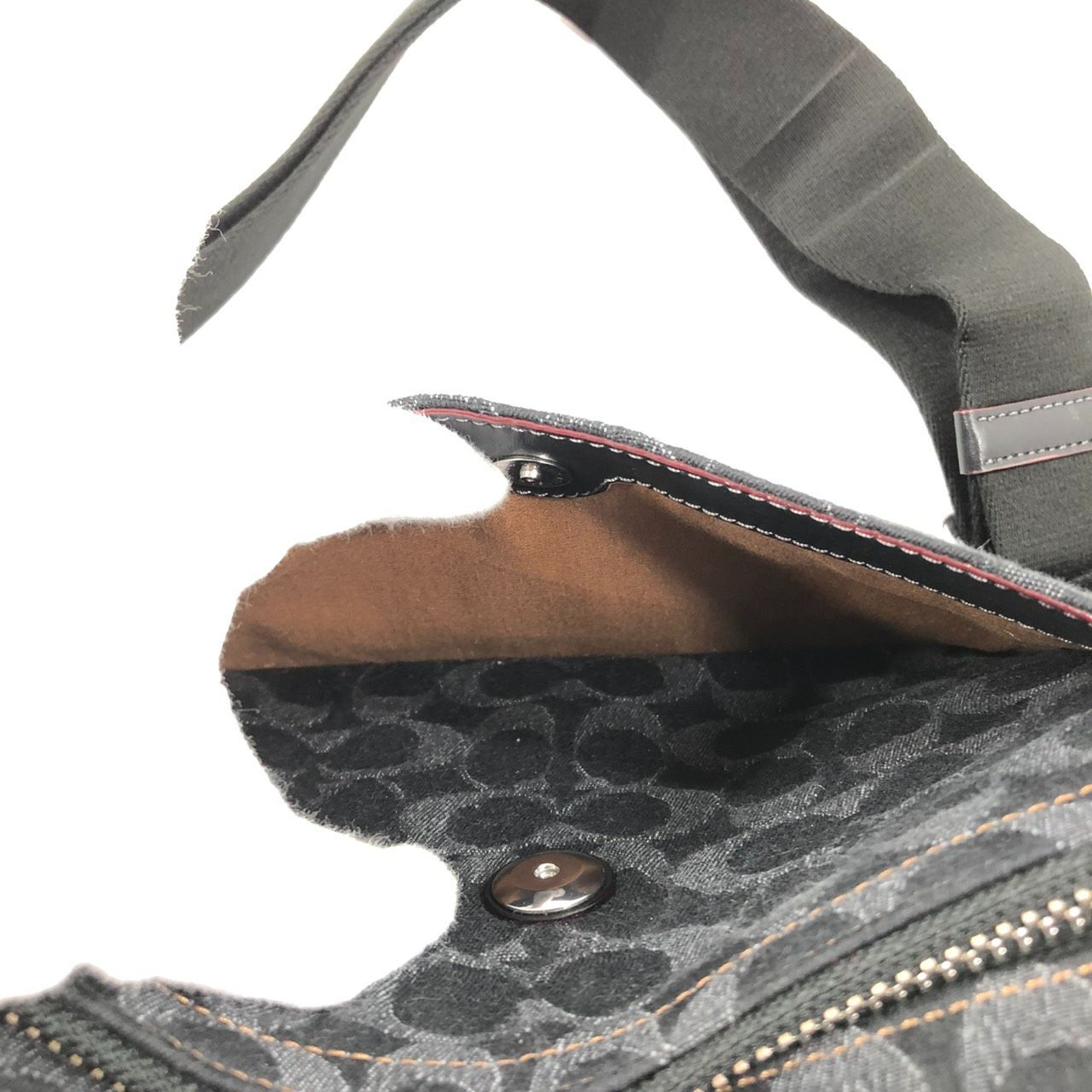 極美品!! 送料無料!!】COACH コーチ CS254 チャーター クロスボディ 24 