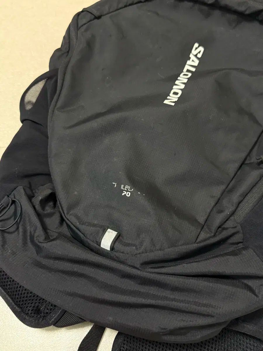 SALOMON サロモン トレイルブレーザー 20 バックパック