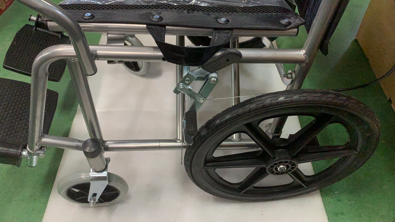 介助型車椅子 車いす