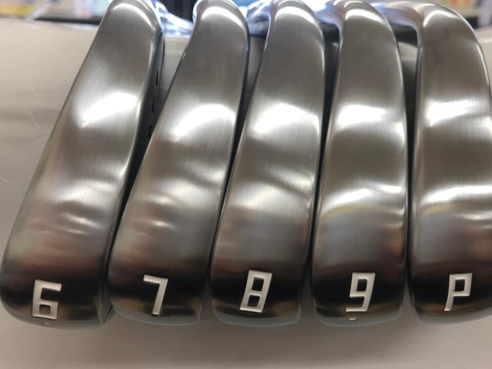 ONOFF FORGED KURO 2025 S NSプロ MODUS 3 TOUR 115 アイアンセット グローブライド 最短